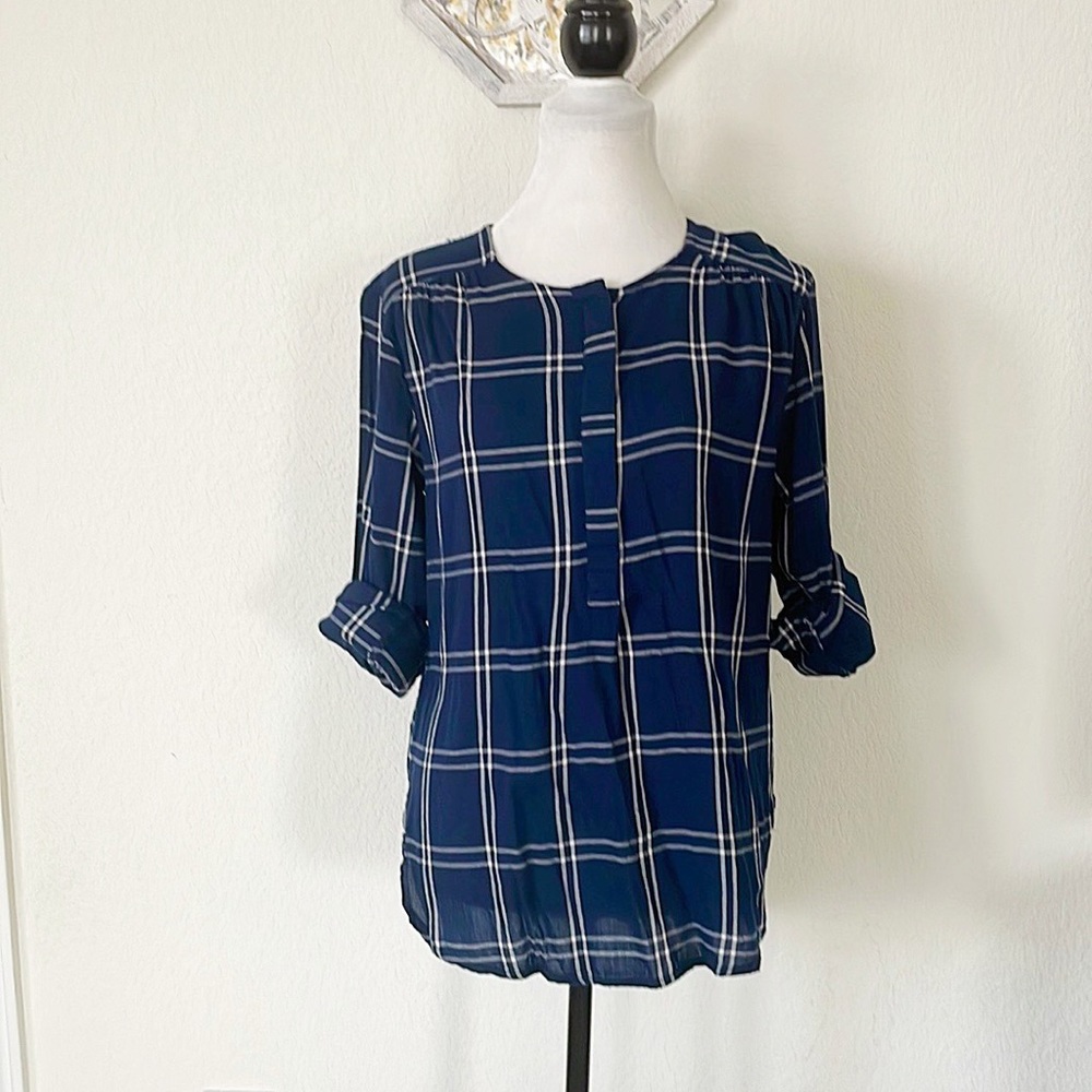 Nine West • Navy Blue Plaid Roll Tab Sleeve Tunic Blouse